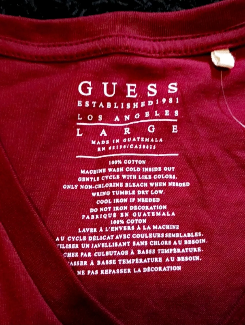 NWT GUESS Men's Burgundy V-Neck Logo Tee Sz. LG - Picture 2 of 11